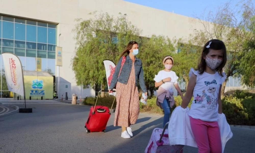 Κύπρος: Υποχρεωτική η χρήση μάσκας πάνω από 12 ετών